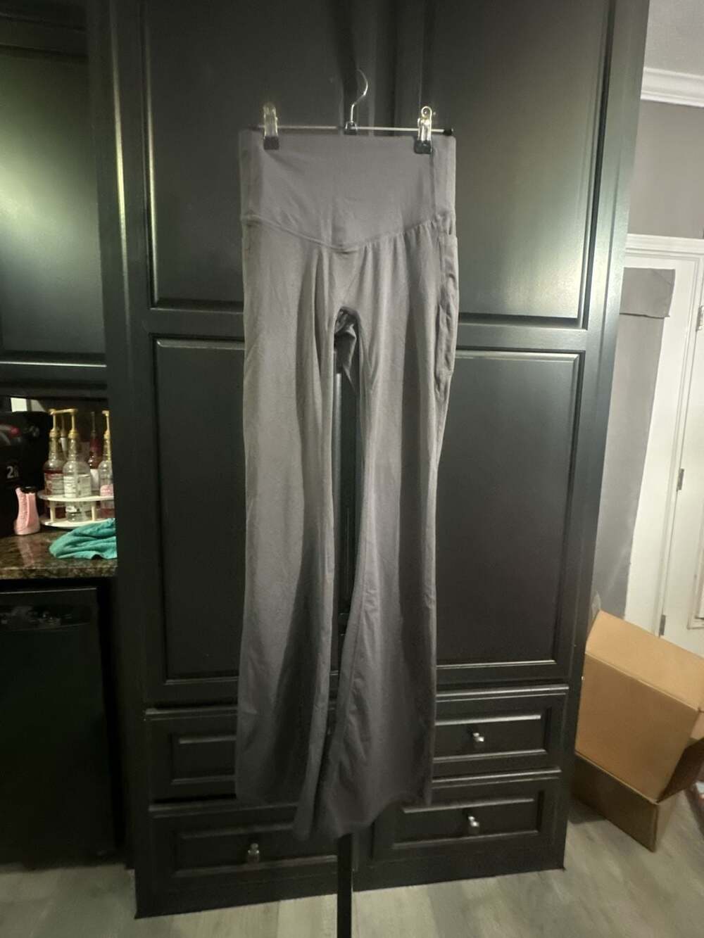 Halara High Waisted Side Pocket Flare Yoga Pants Gray Size M Tall #1069